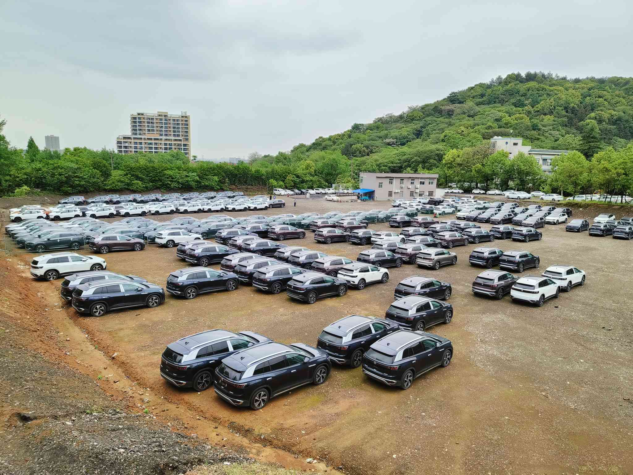 EBU AUTO New energy vehicles, used cars, and auto parts sales.